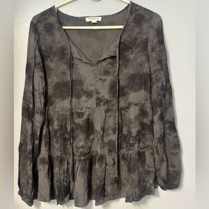 Beach Lunch Lounge Washed Black Tiered V-Neck Long-Sleeve Tunic. Sz S PTP 18”